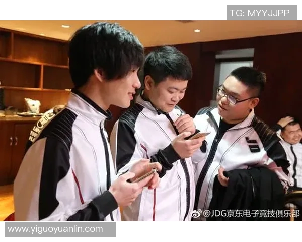 电竞比分和平精英深度解析JDG战术布局与团队协作策略 电竞比分和平精英深度解析JDG战术布局与团队协作策略